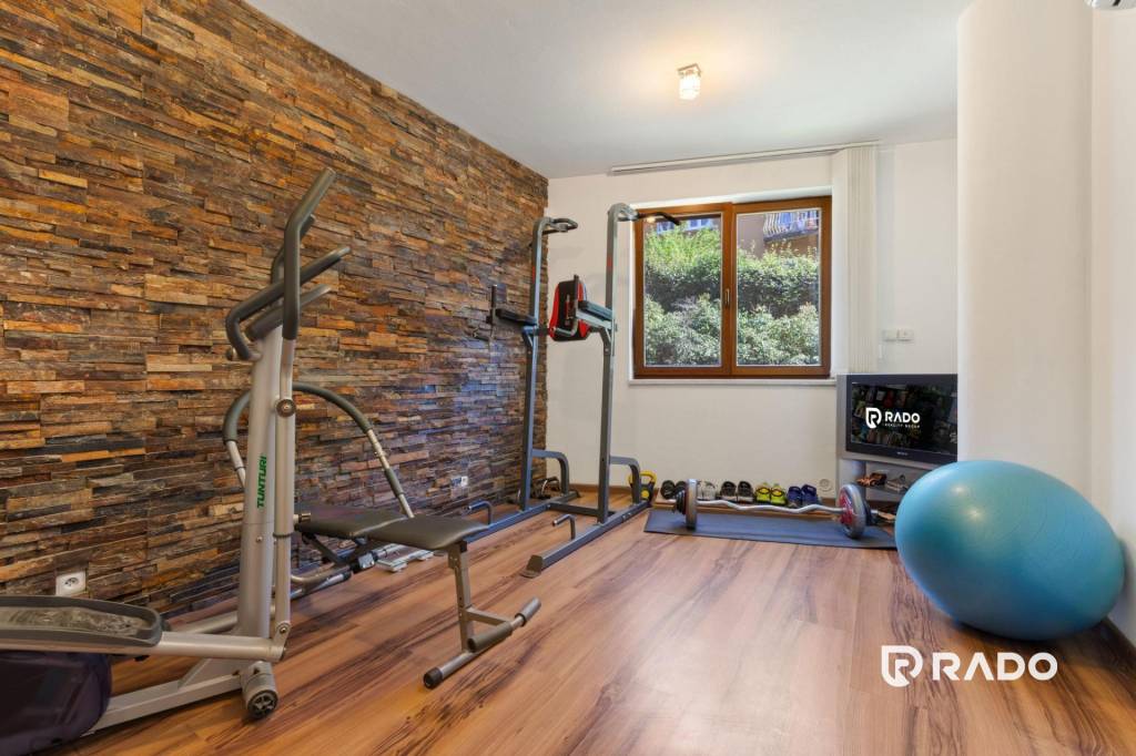 RADO | Staré Mesto | 4i byt 175 m² + 4 balkóny + možnosť 2×  - 19