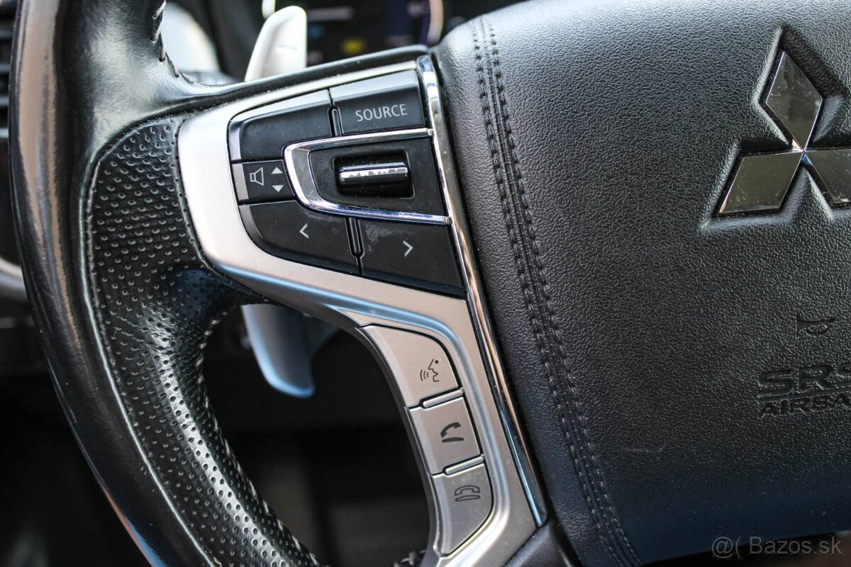 Mitsubishi Outlander PHEV 2.4 4x4 2021 - 19