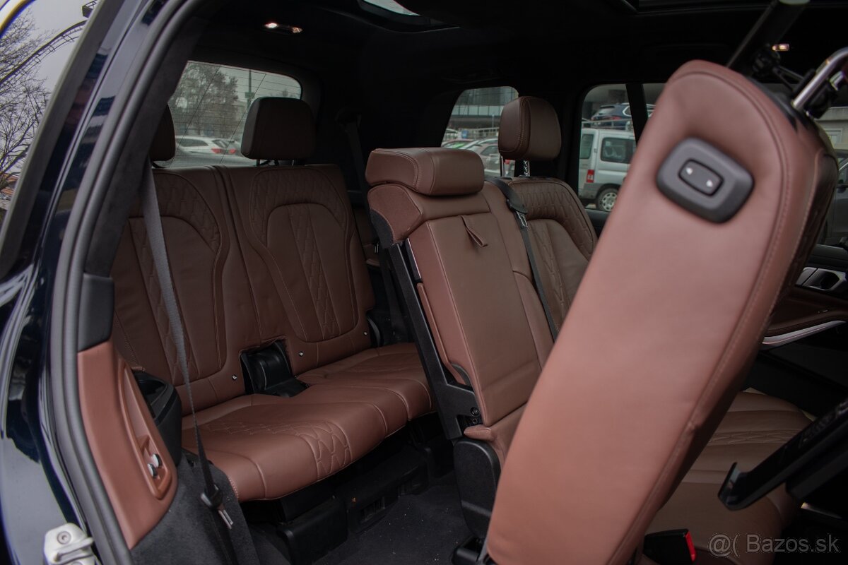 BMW X7 xDrive 30d M Paket Night Vision Laserlight 7 miest - 19