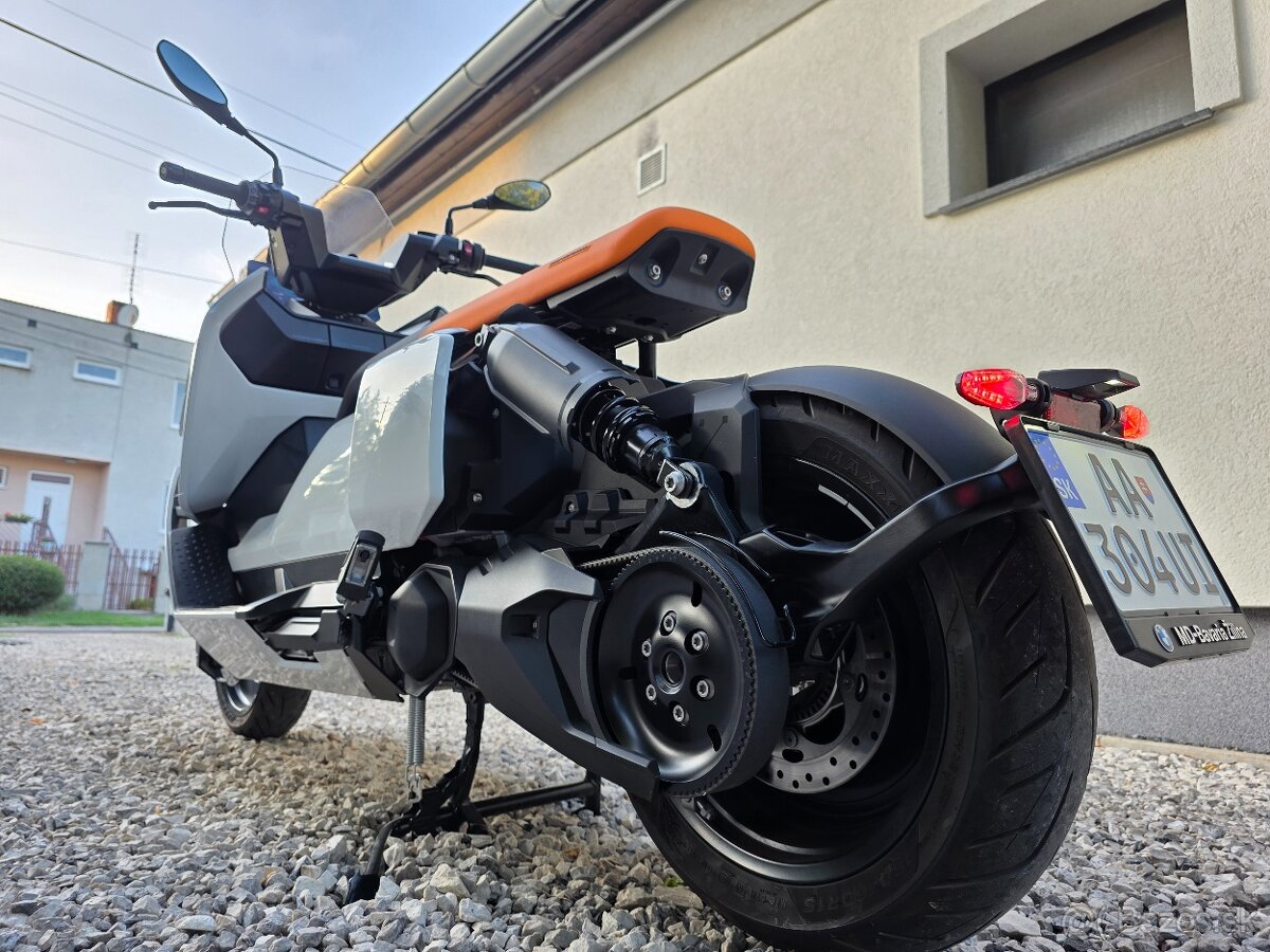 Elektricky skuter BMW CE04 top stav - 19