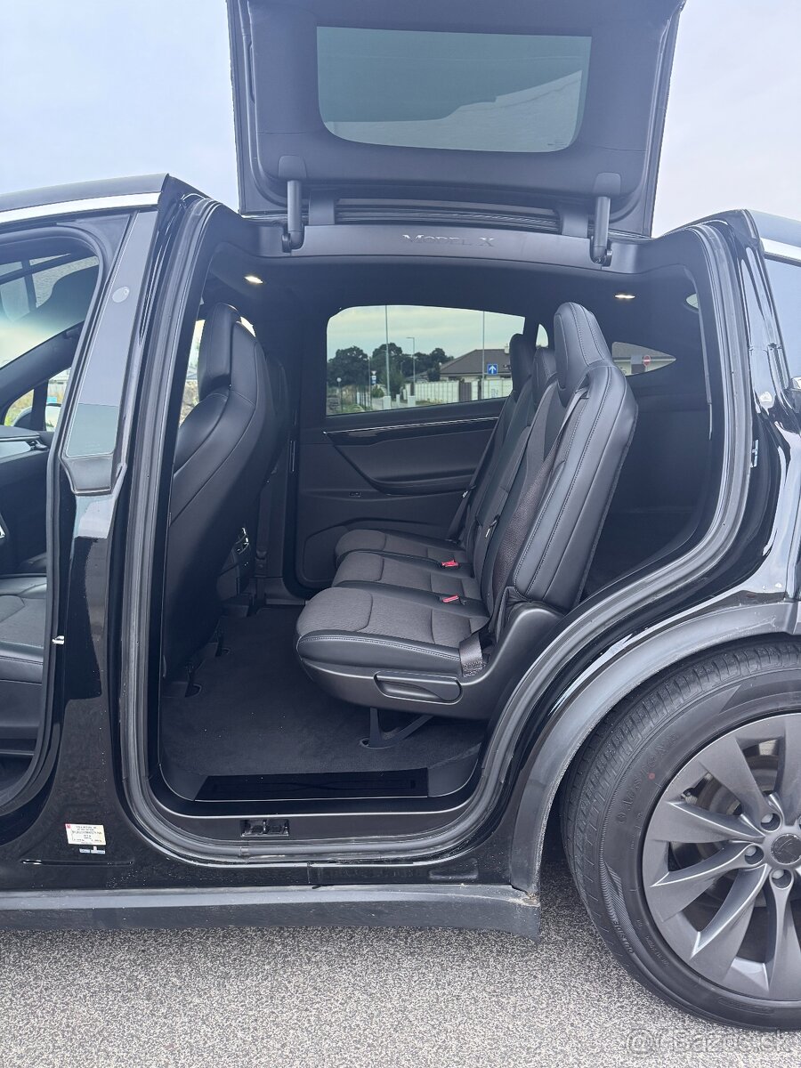 Tesla Model X 100d 2017 - 19