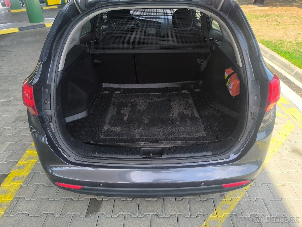 Kia Ceed SW 1.6 CRDi - 19