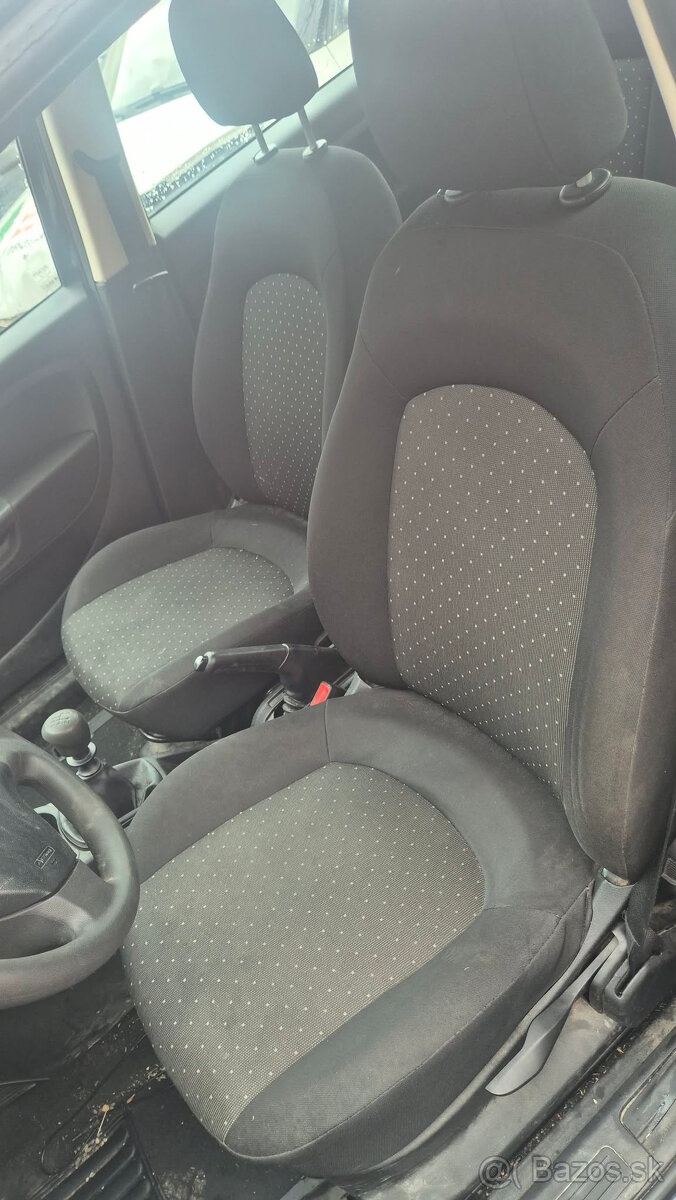 Fiat Punto 1,2i 48kw - 19