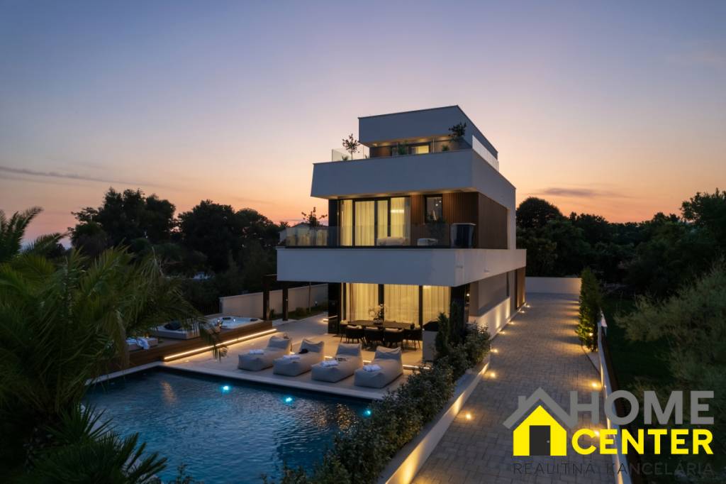 NA PREDAJ luxusná vila s bazénom, /236 m²/ Zadar, Privlaka - 19