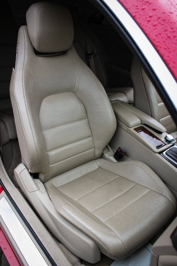 Mercedes-Benz E trieda Kupé 200 BlueEFFICIENCY 7G - 19