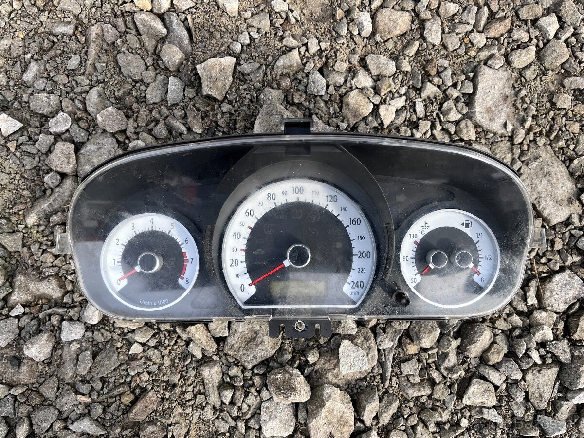 Kia Ceed Kombi 06-12 vypínač okien, madlo, panel, clonítko Ľ - 19