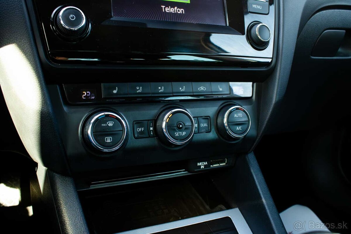 Škoda Octavia Combi 2013 1.8 TSI 132kW DSG - 19