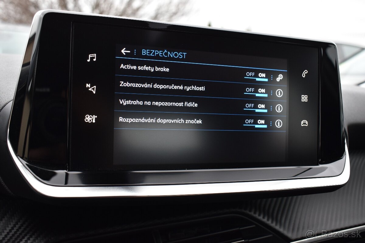 PEUGEOT 2008 1.2 PURETECH //ROK 2021 // ODPOČET DPH - 19