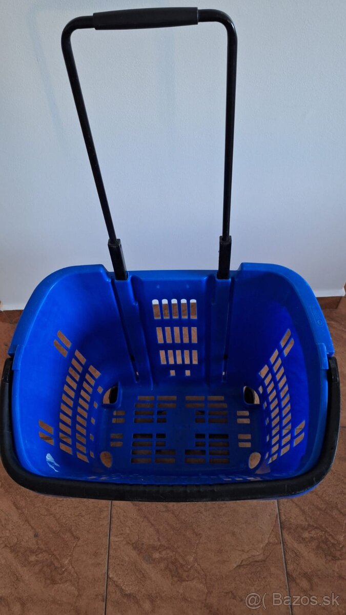 Predám obrusy,uteráky, utierky,látky, návlek na vankúš - 19