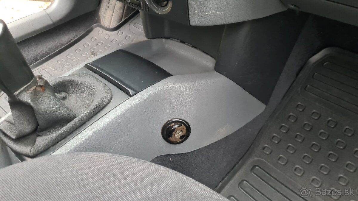 Škoda Fabia combi 1.4 benzin + lpg - 19