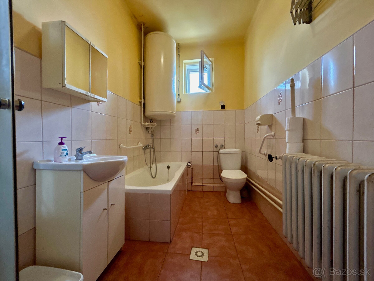 Na predaj OBÝVATEĽNÝ 4izb.dom_hospodárstvo_pozemok 3102 m2 - 19