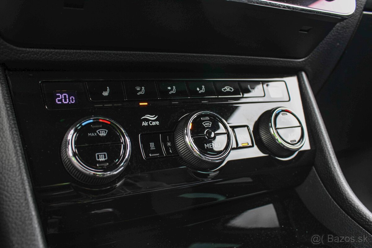 Škoda Superb Combi Sportline 2.0 140kW 4x4 DSG - 19