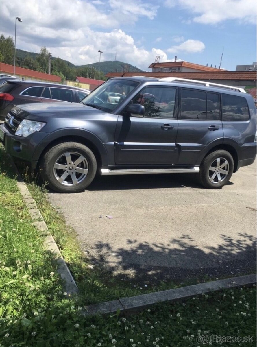 Diely Mitsubishi Pajero IV 3.2 DiD - 19