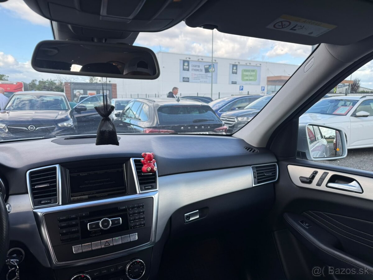 Mercedes-Benz ML 350 BlueTec 4MATIC - 19