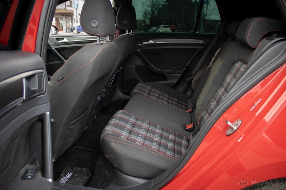 Volkswagen Golf GTI Performance 2.0 TSI 180kW - 19