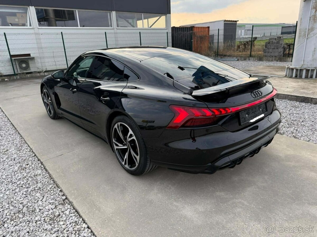 Audi E-tron GT S-LINE-BLACK EDITION QUATTRO - 19