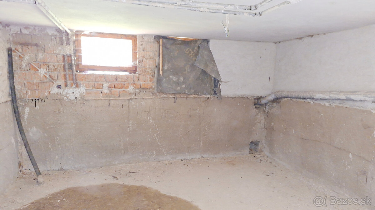 Rozostavaný rodinný dom okolie Giraltoviec, obec Soboš - 19