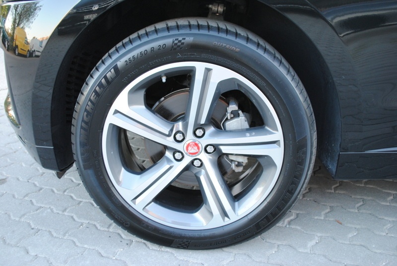 Jaguar F-Pace 2.0D I4 180k R-Sport AWD A/T⭐ZÁRUKA 3 ROKY - 19