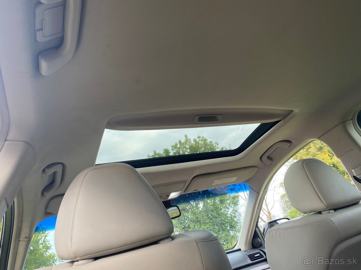 Predám Honda 2,2diesel Accord tourer 2010 - 19