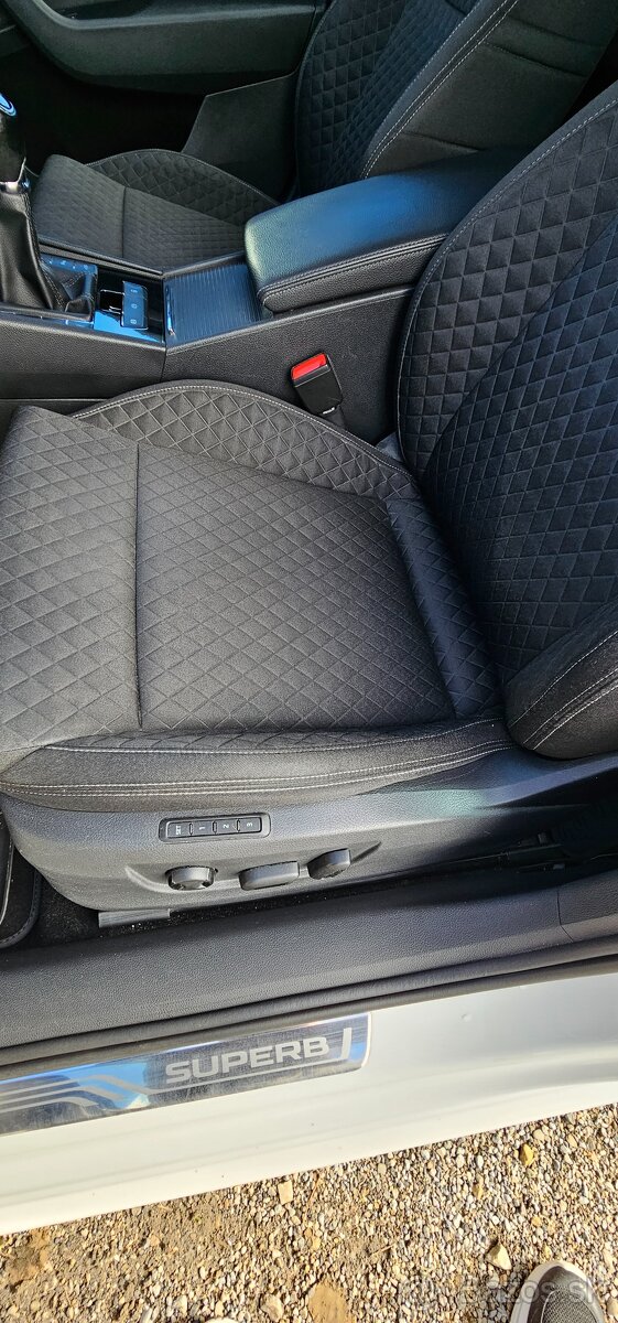 Skoda superb 3 combi , 2.0 tdi rok 2017 ,231000km - 19