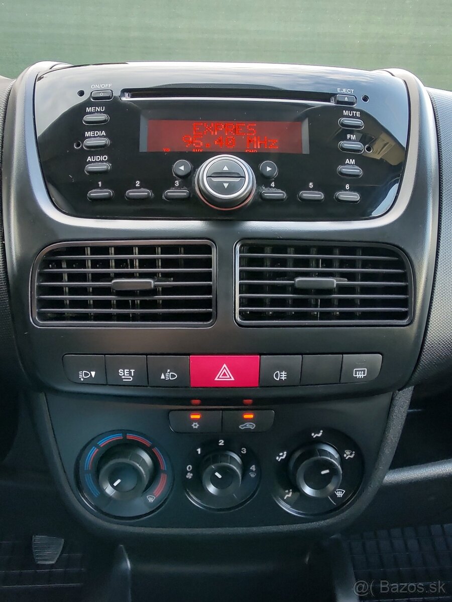 Opel Combo Van 1.4 CNG Turbo L2H1 2400 - 19