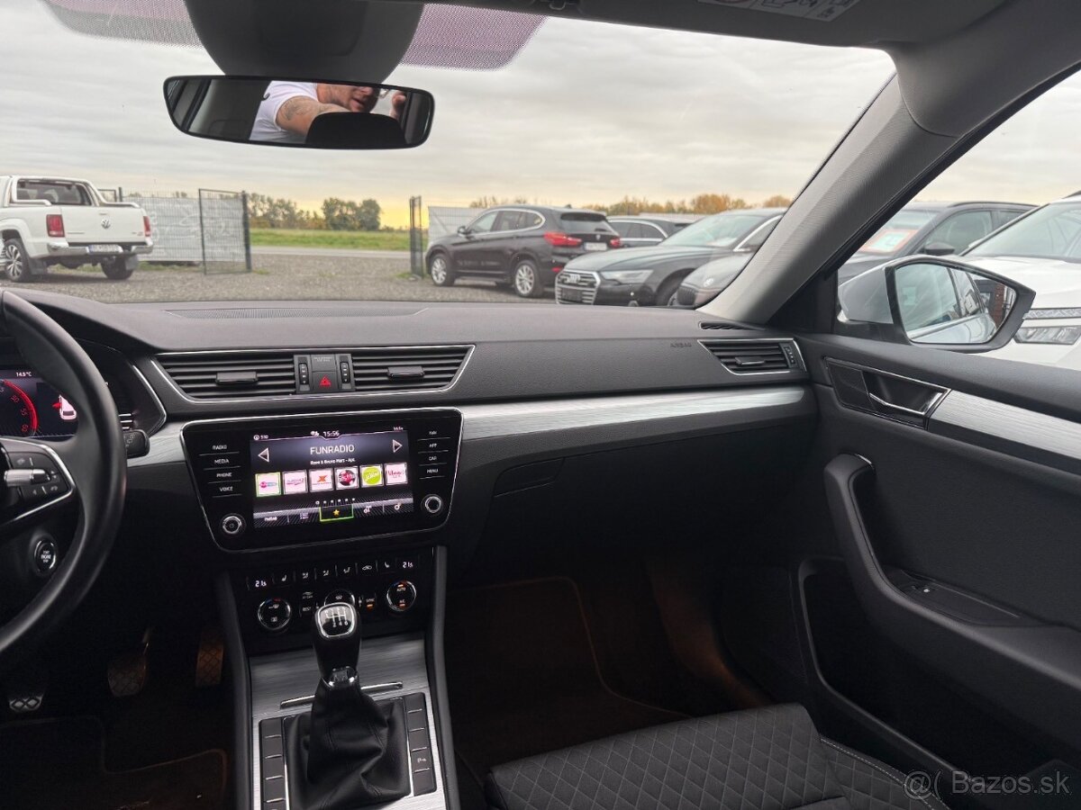 Škoda Superb 2.0 TDI SCR Style - 19