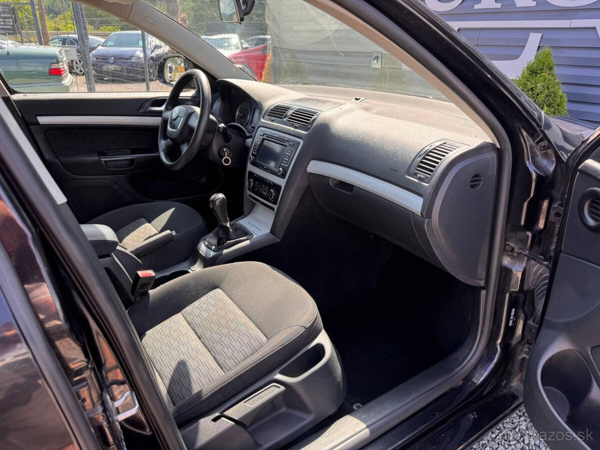 Škoda Octavia Combi 1.6 TDI CR DPF Classic - 19