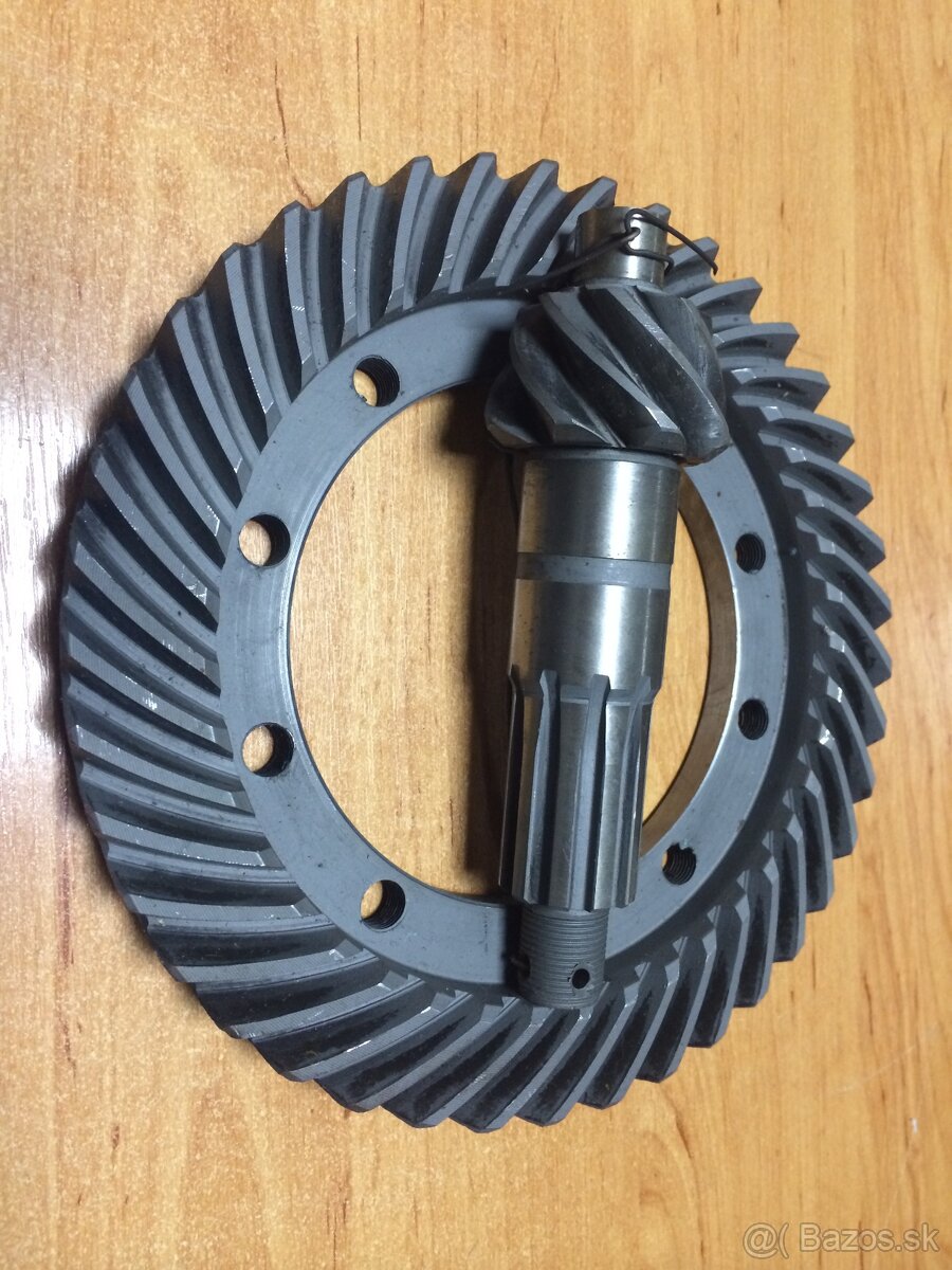 Uaz, Gaz ochranné manžety na nápravu predám - 19