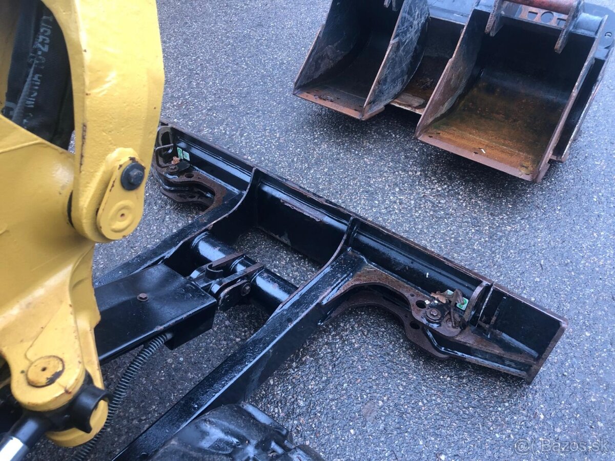 Caterpillar CAT 301.6 - 19