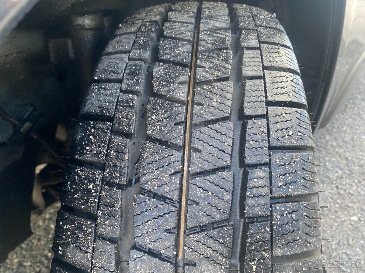 Opel Vivaro, 1,6CDTI,89KW,L2,9míst - 19