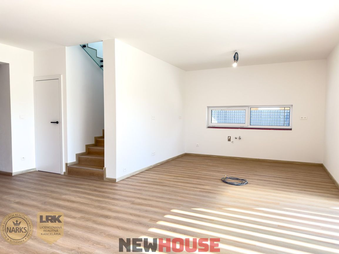 Skolaudovaná novostavba – 5i Rodinná vila BISKUPICE - 19