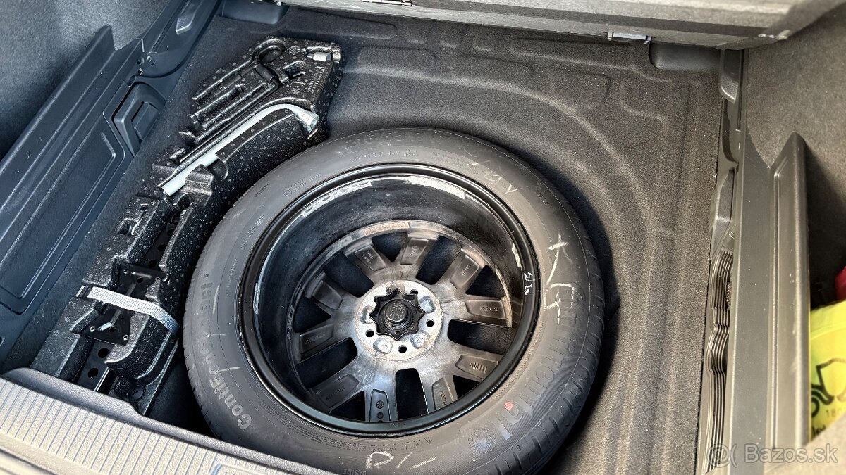 Volkswagen Passat 2.0 TDI Variant - 19