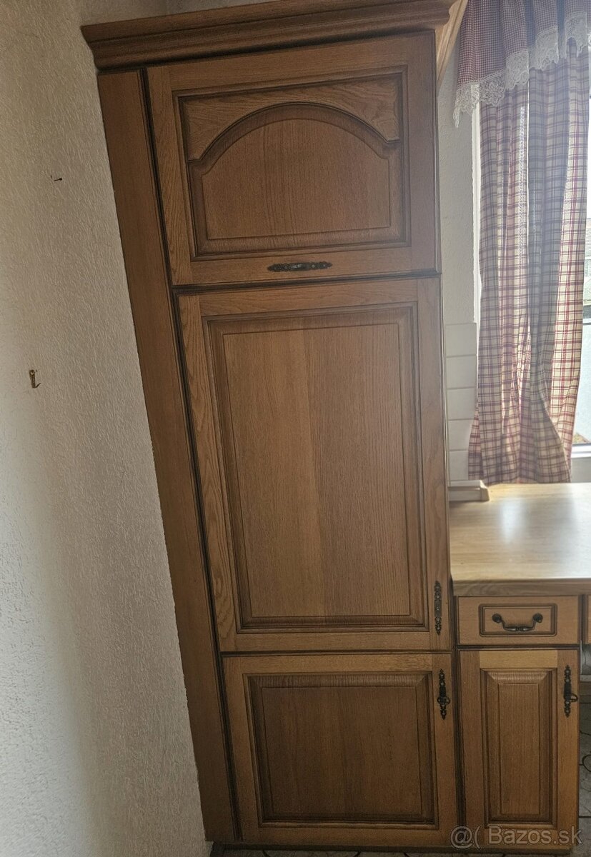 Masivní kuchyňská linka z Německa se spotřebiči - 19