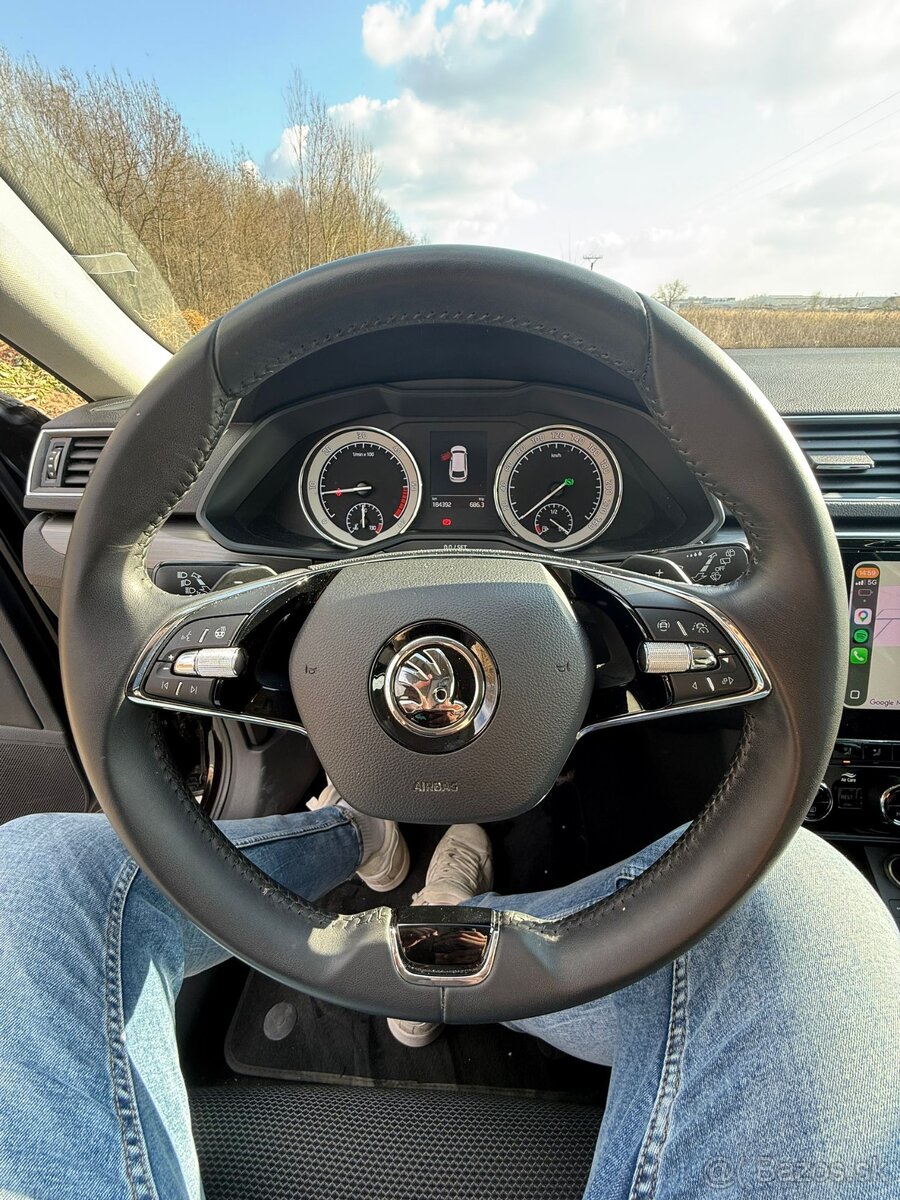 Škoda Superb Combi 2.0 TDI STYLE 4x4 - 19
