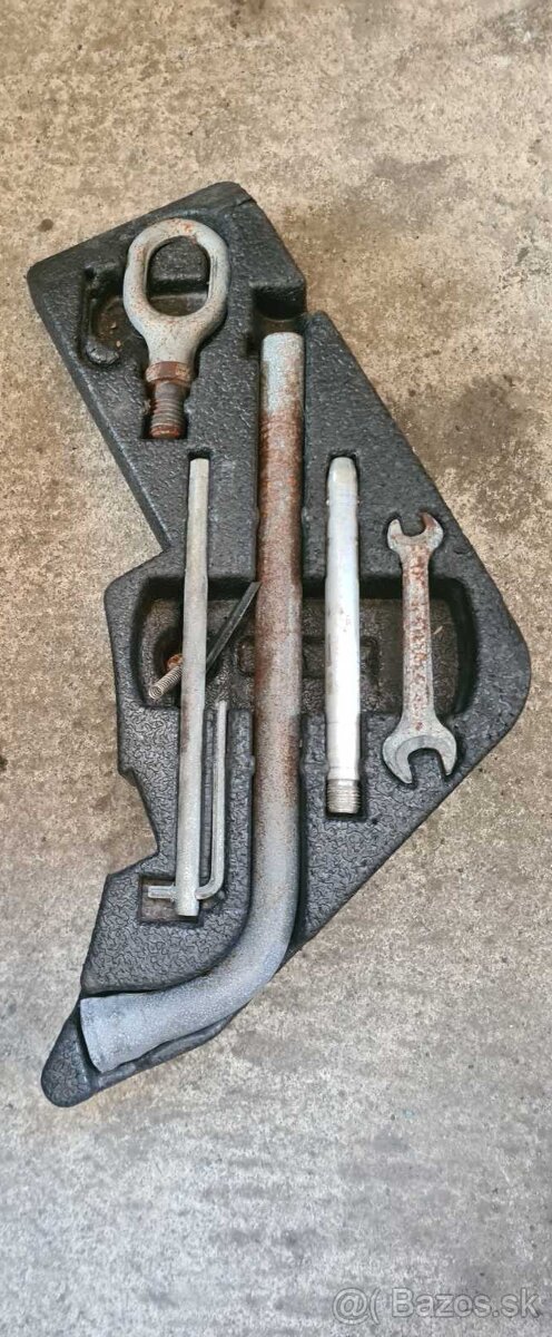 Diely interiéru Škoda Octavia 3 - 19