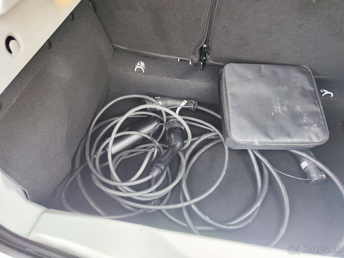 Renault Zoe 51kW/80kW 5 d. - 19