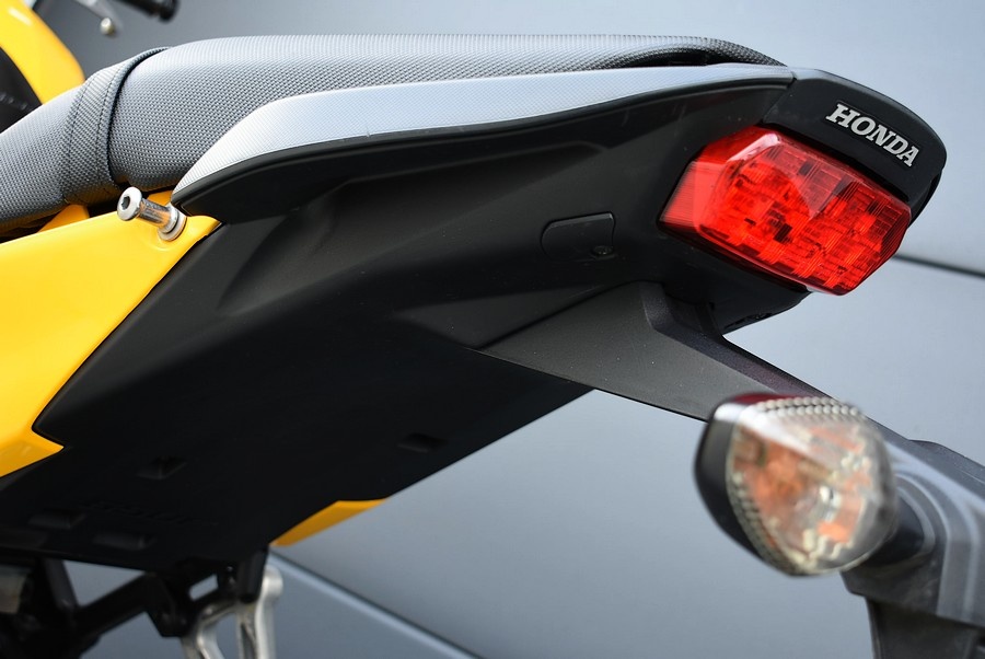 Honda cb 650 F ABS r. 2017 - 14 tis. km - povod SK - 19