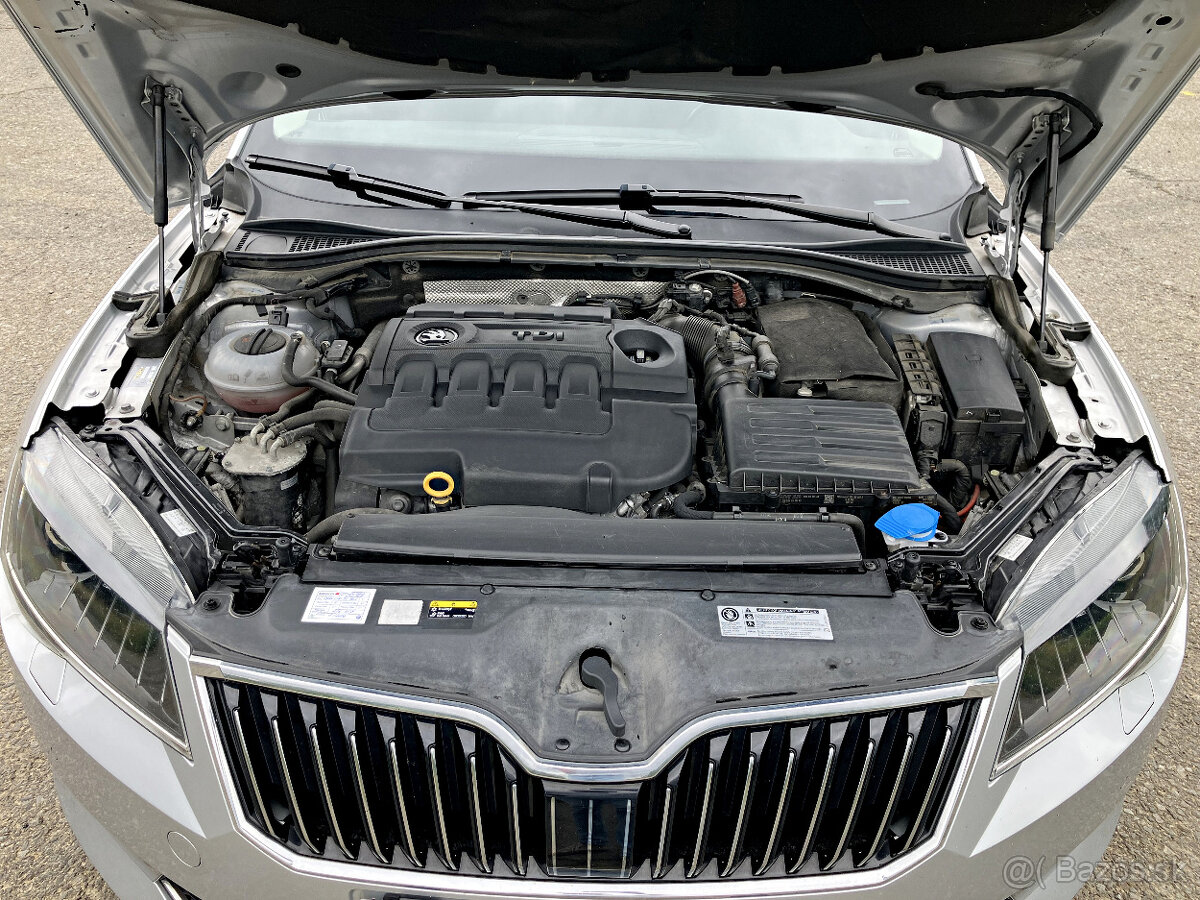 Škoda Superb Combi 2.0 TDI 150k Business - 19