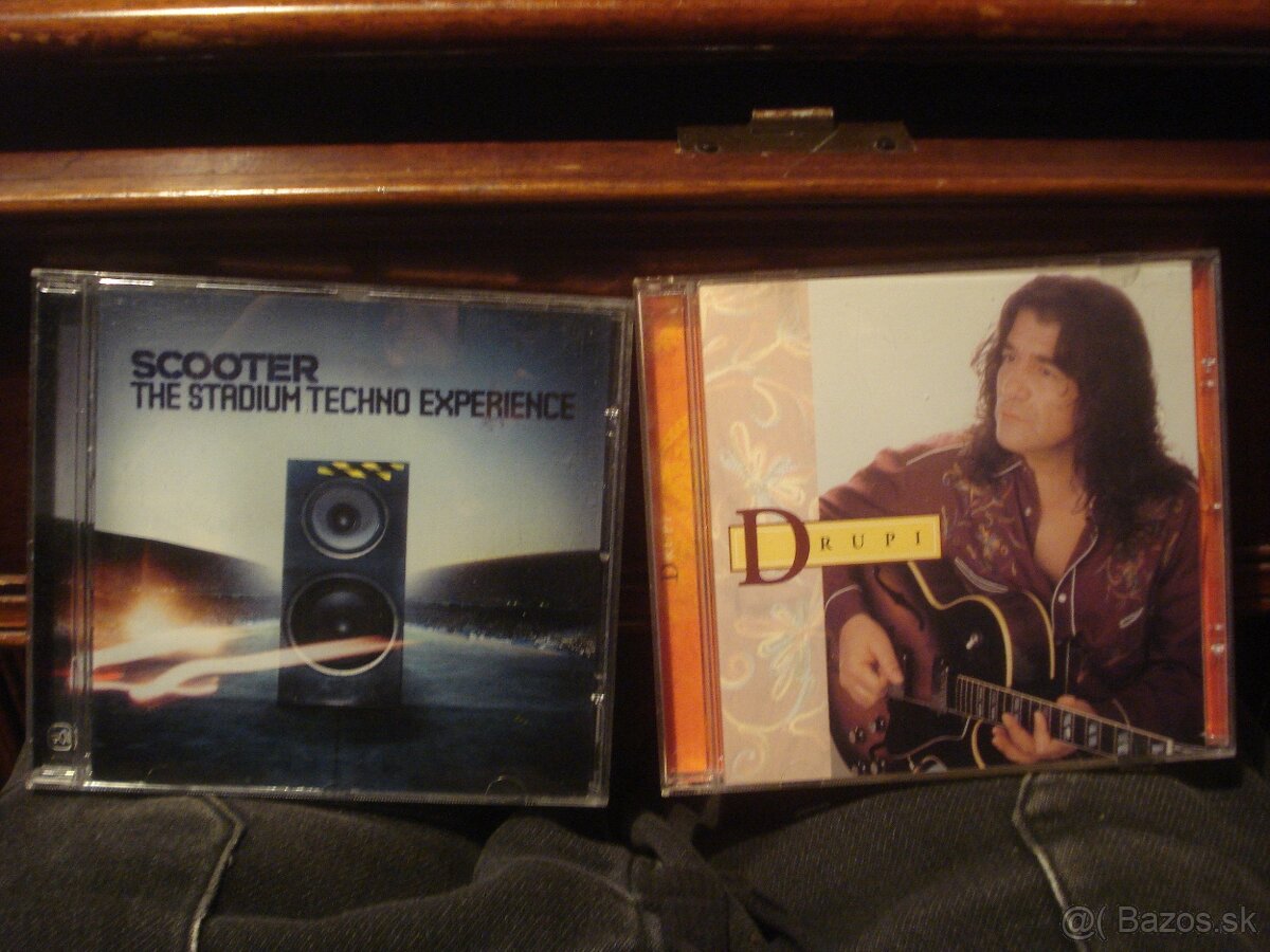 CD RAINBOW DYLAN R.STONES AHA ZZ TOP P.JAM McCARTNEY SCOOTER - 19