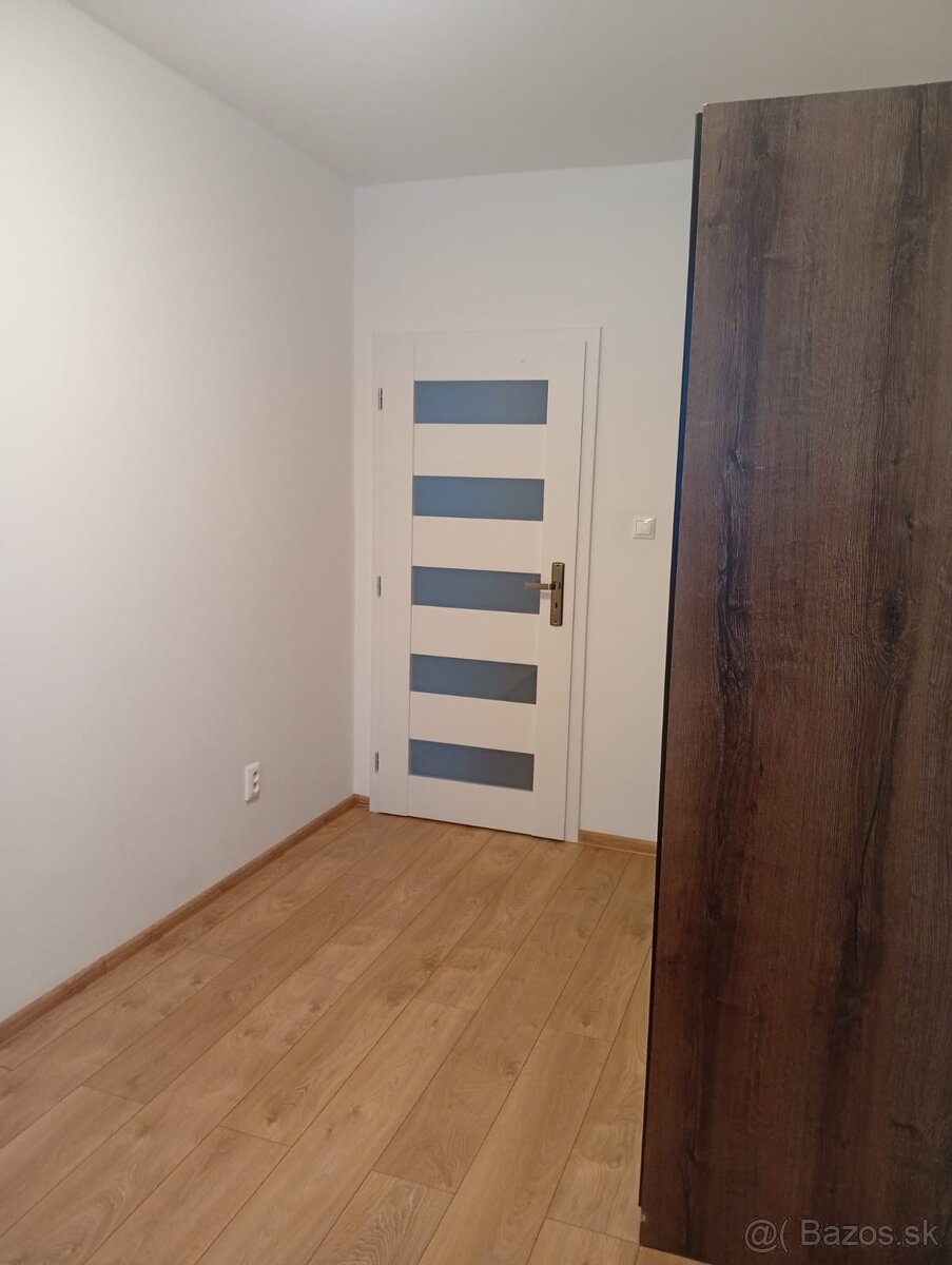 Prenájom 3 izboveho bytu v Ilave - 19