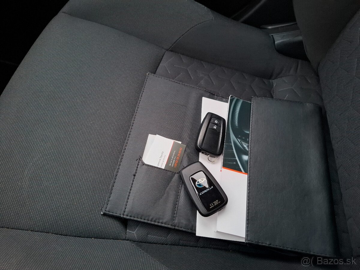 Toyota Corolla 1.8 Sport Hybrid - 19