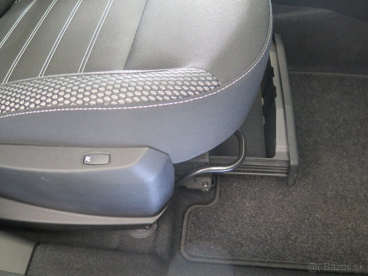 Dacia Duster 1.2TCe,92kW,navi,klima,kamera,výhřev - 19