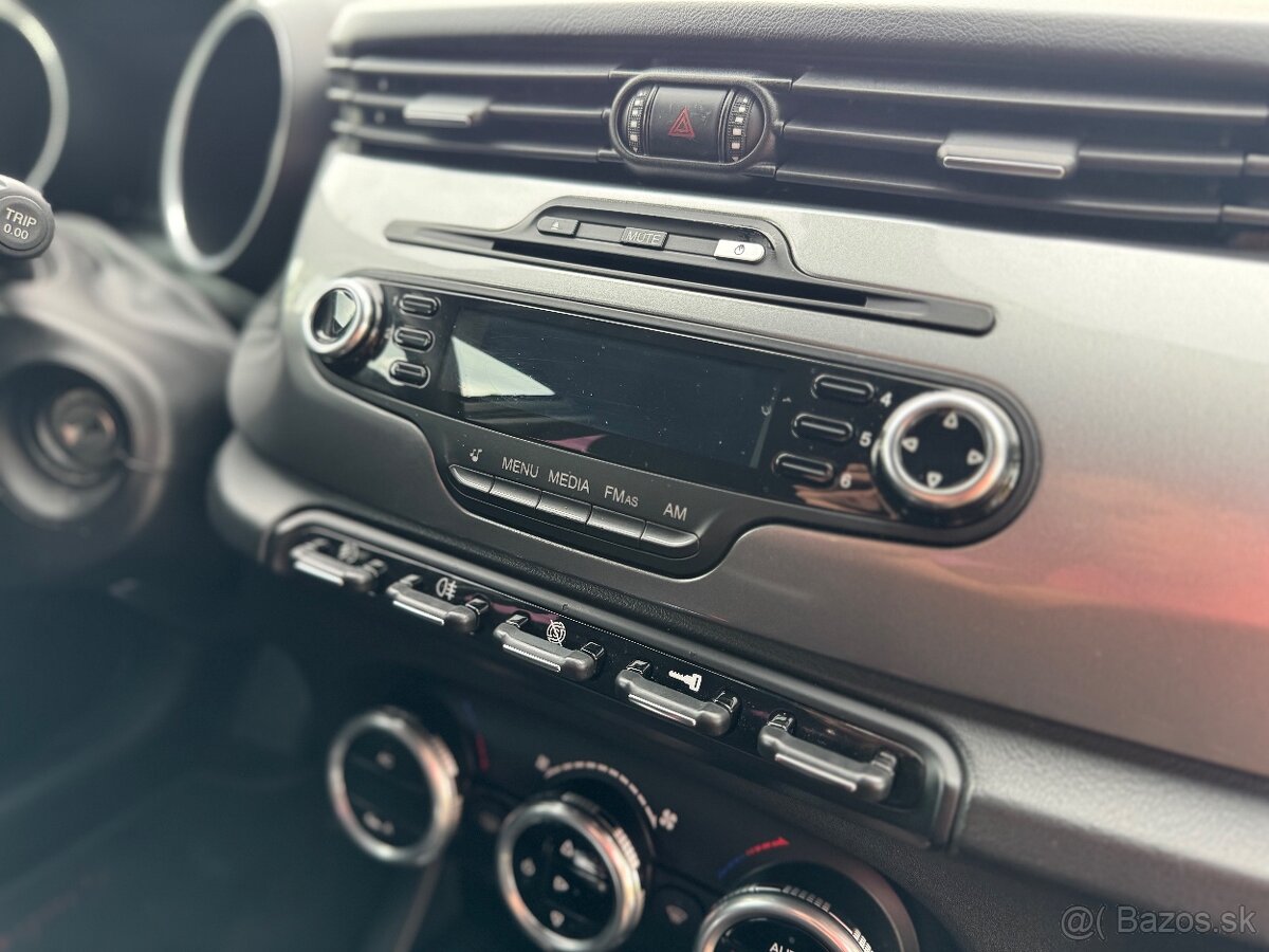 Alfa Romeo Giulietta 1.6 multijet Nová STK - 19