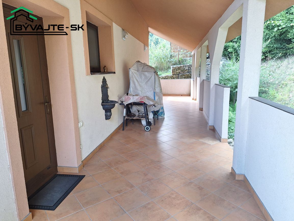 Rekreačný dom s celoročným užívaním s množstvom benefitov v - 19