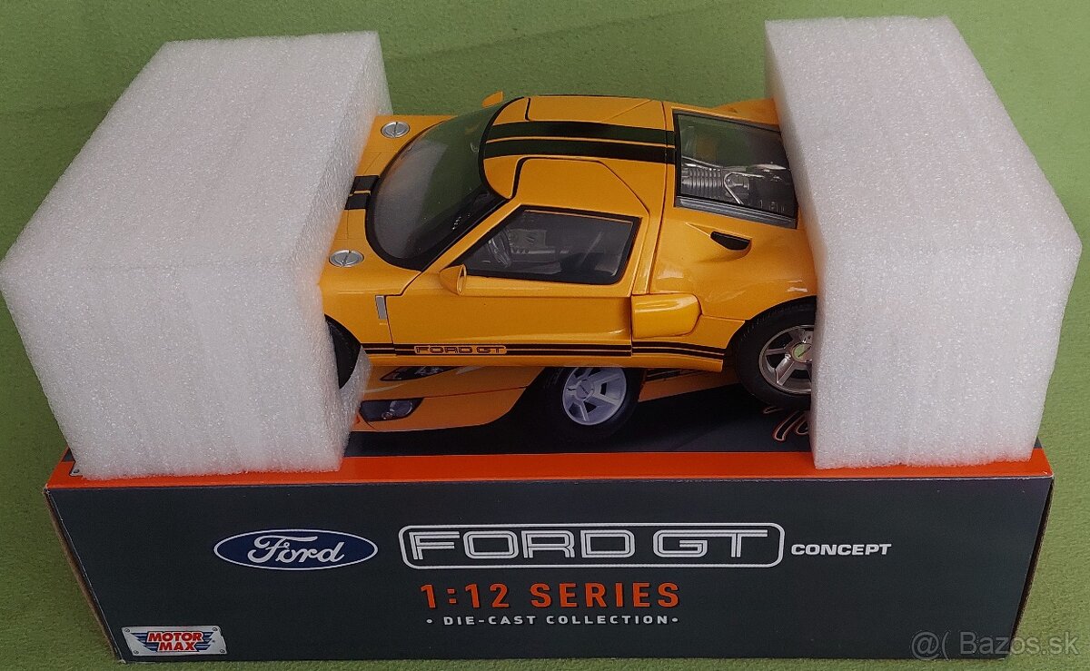 Ford GT 2004 1:12 - 19