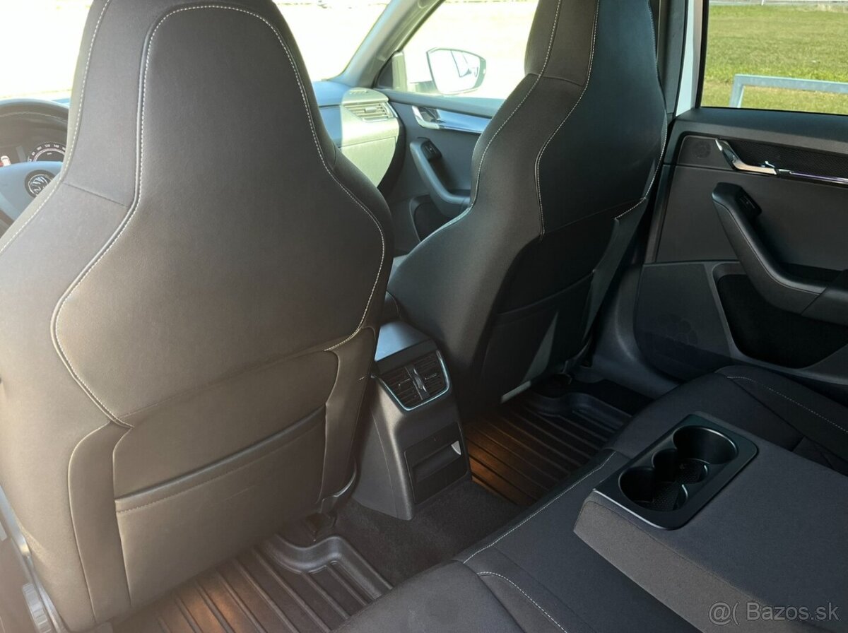 Škoda Octavia Combi 2.0 TDI RS DSG - 19