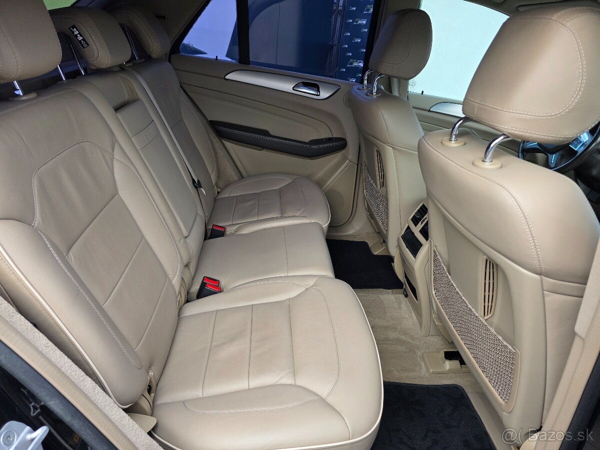 Mercedes-Benz ML 250 BlueTEC 4MATIC A/T - 19