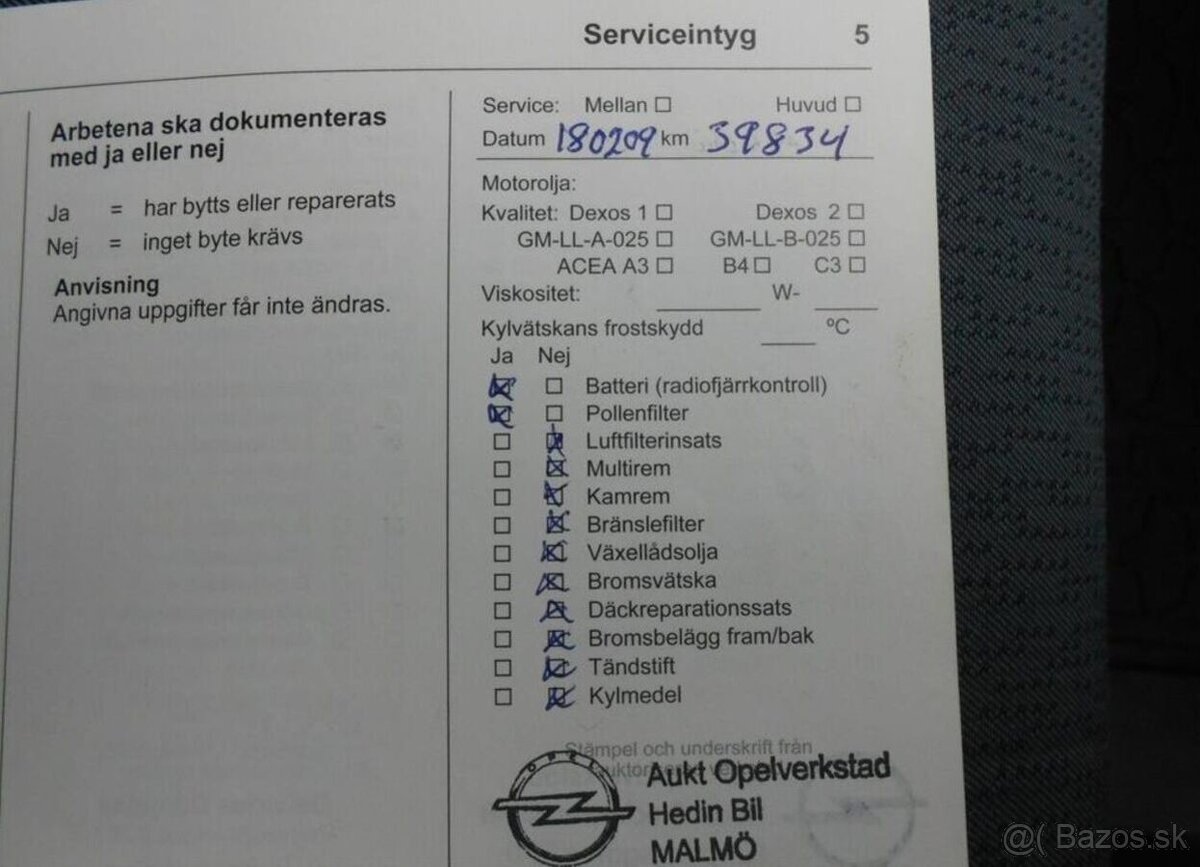 Opel Vivaro 1,6 92 kW 9 Míst Serviska nafta - 19