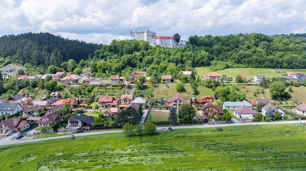 Na predaj Rodinný dom -rezort - Banská Bystrica 4500m2 - 19