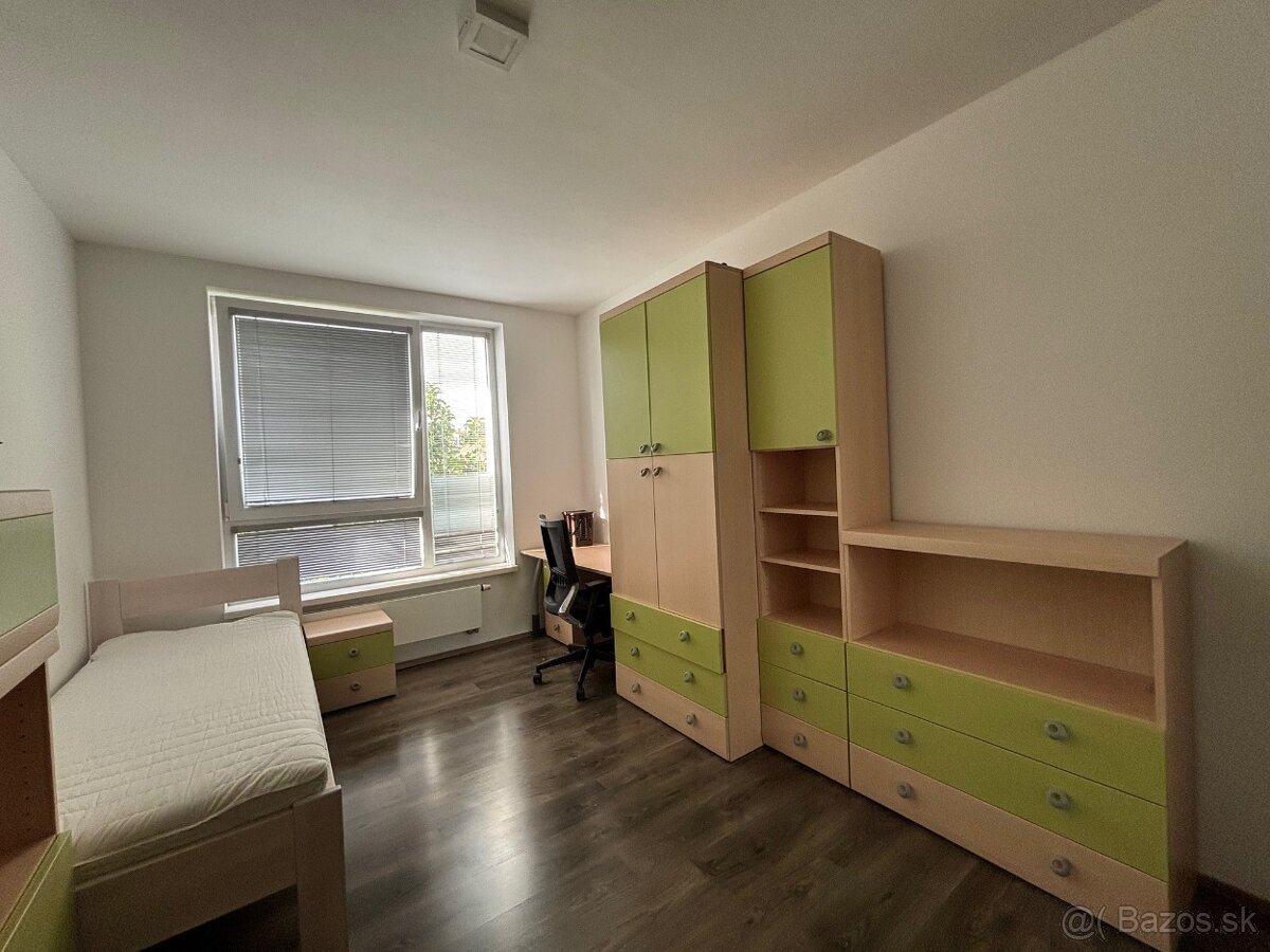 3i. byt 82m, 1x GP, rezidencia KOLÍSKY, ul. Ota Holúska, ZB - 19